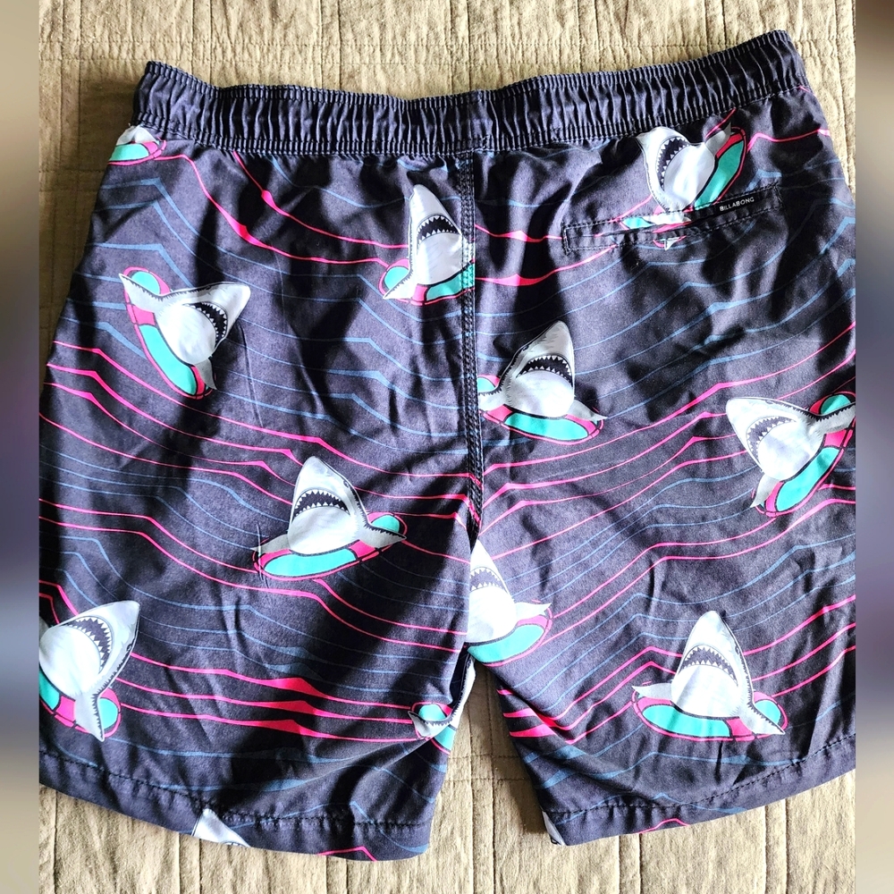 Billabong Sz XL Men's Swim Trunks Shark Print